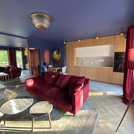 Luxury Paris La Vie En Rose Jacuzzi Terrasse Parking Apartment Luaran gambar