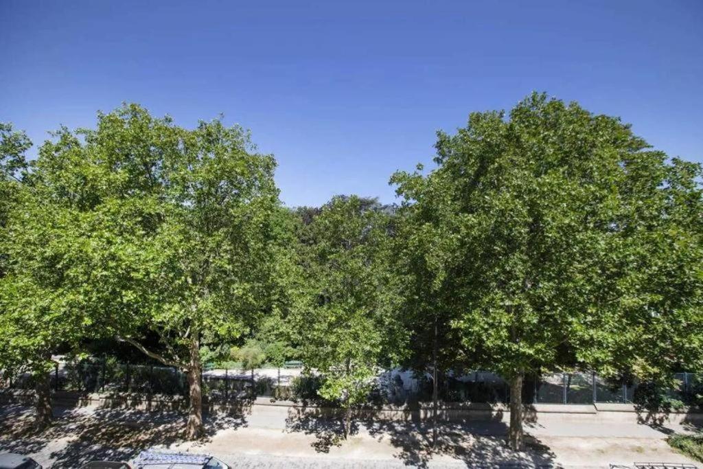 Luxury Paris La Vie En Rose Jacuzzi Terrasse Parking Apartment Luaran gambar