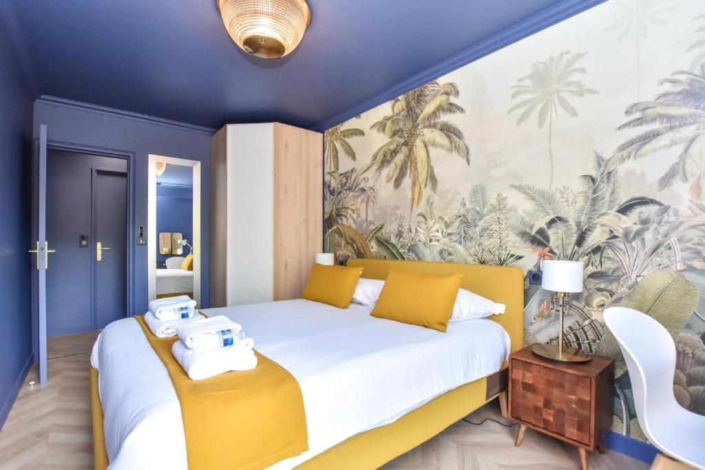 Luxury Paris La Vie En Rose Jacuzzi Terrasse Parking Apartment Luaran gambar