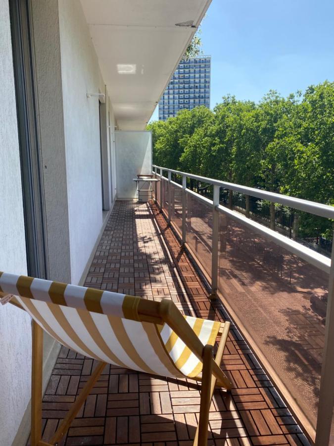 Luxury Paris La Vie En Rose Jacuzzi Terrasse Parking Apartment Luaran gambar